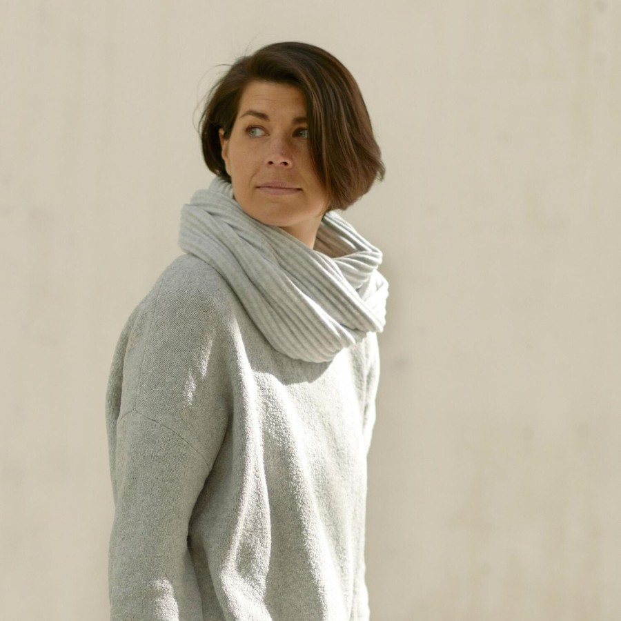 Dame Design House Stockholm Halstorklaeder & Torklaeder | Pleece Snood, Light Grey